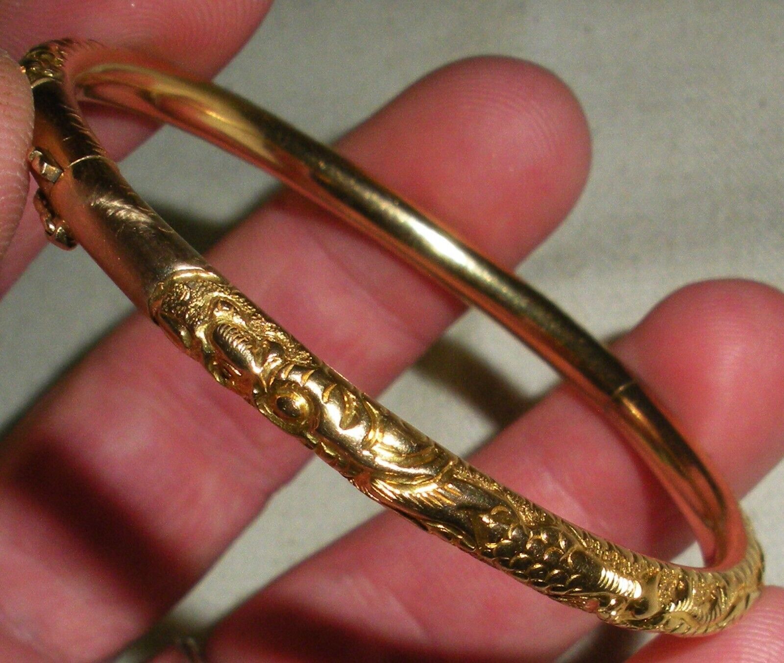 ANTIQUE EARLY 1900S 18K GOLD CHINESE DRAGON BANGLE BRACELET tuvi