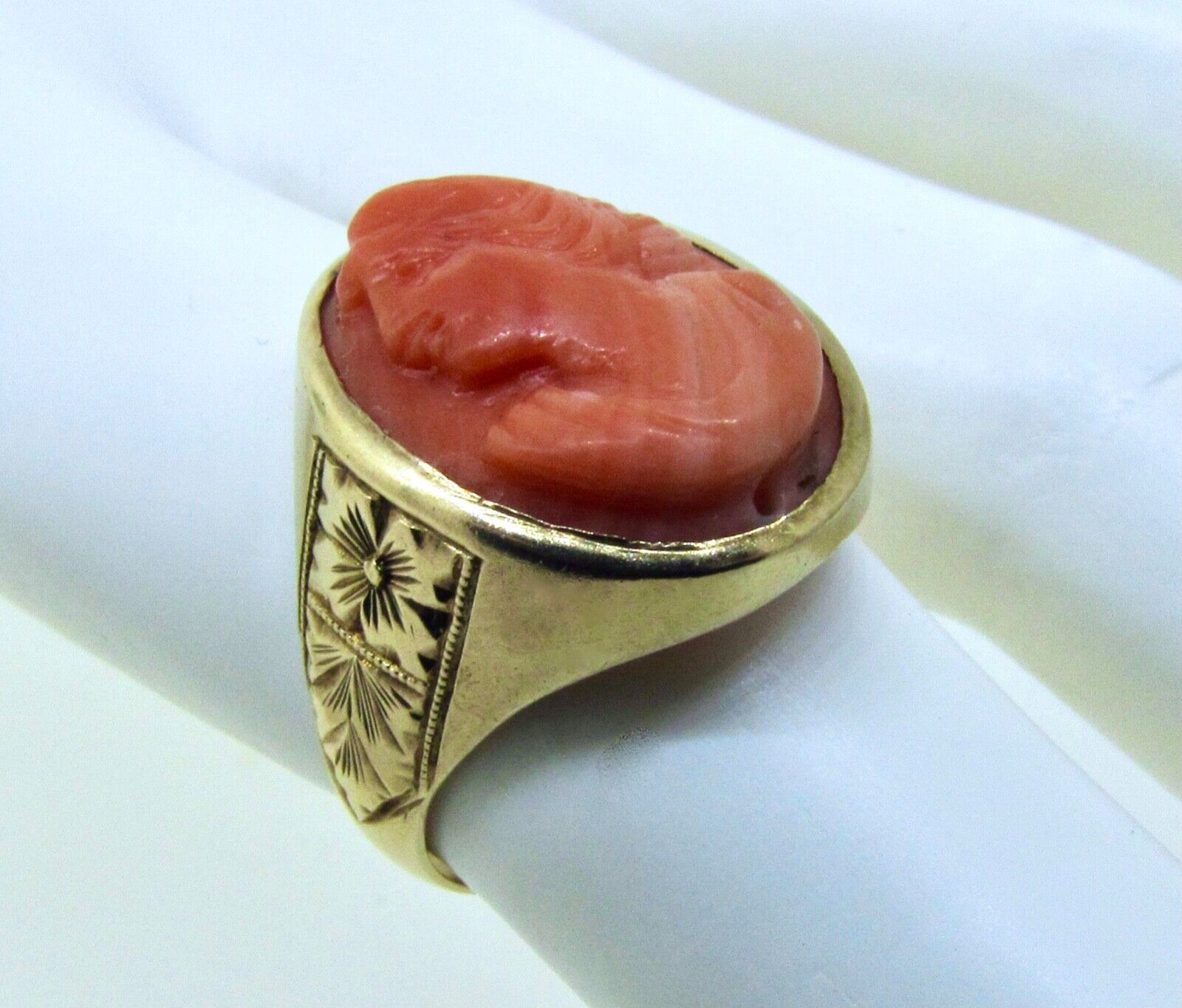 Antique Victorian 1800's 10k Coral Cameo Ring