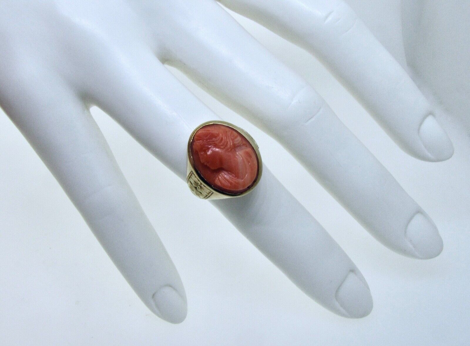 Antique Victorian 1800's 10k Coral Cameo Ring