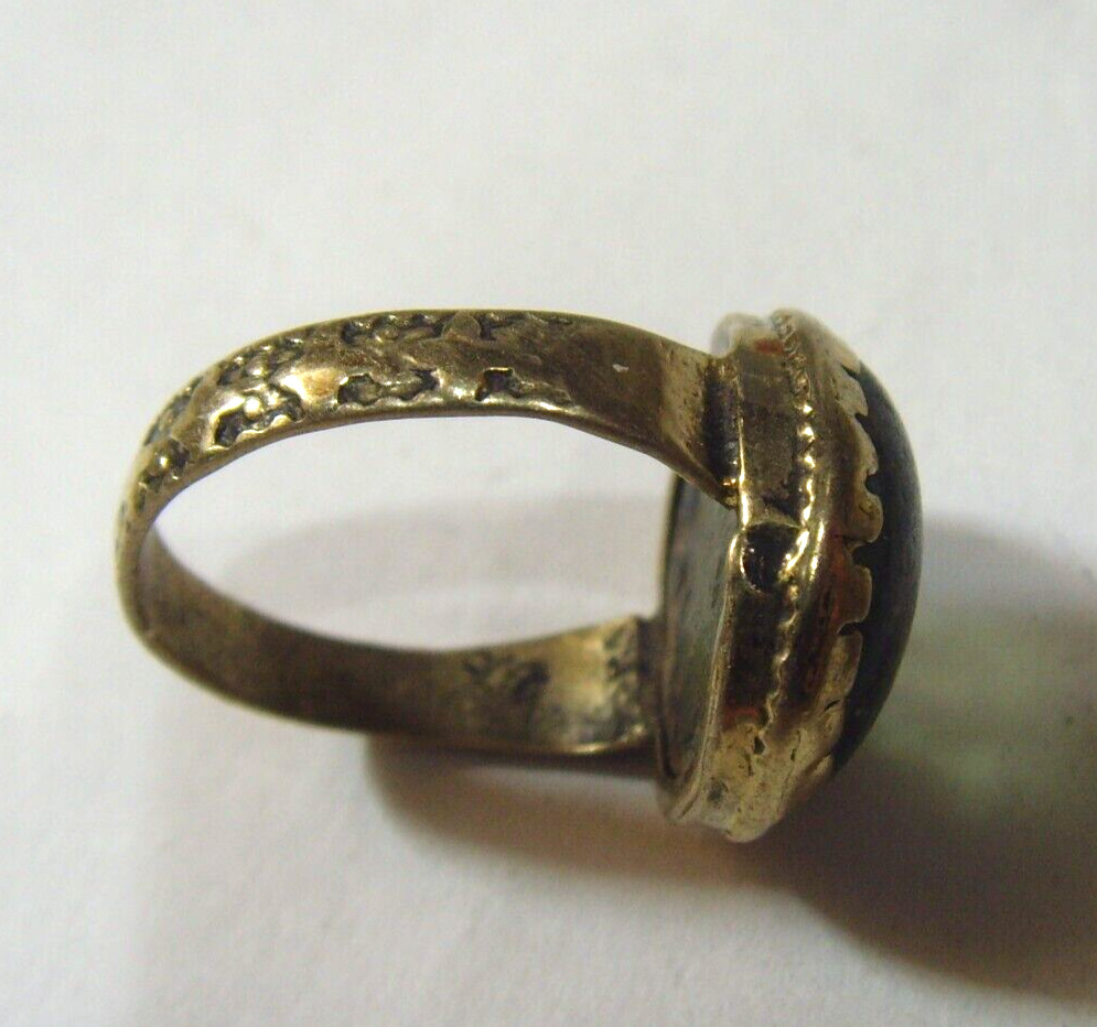 1700s antique tribal wedding ring sz 8 Dagestan central Asia green stone hf1721