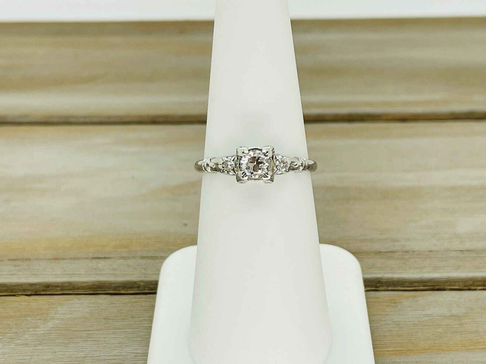 Vintage 1900s Platinum Old Euro European VS-SI2 3 Diamond .30cttw Platinum Ring