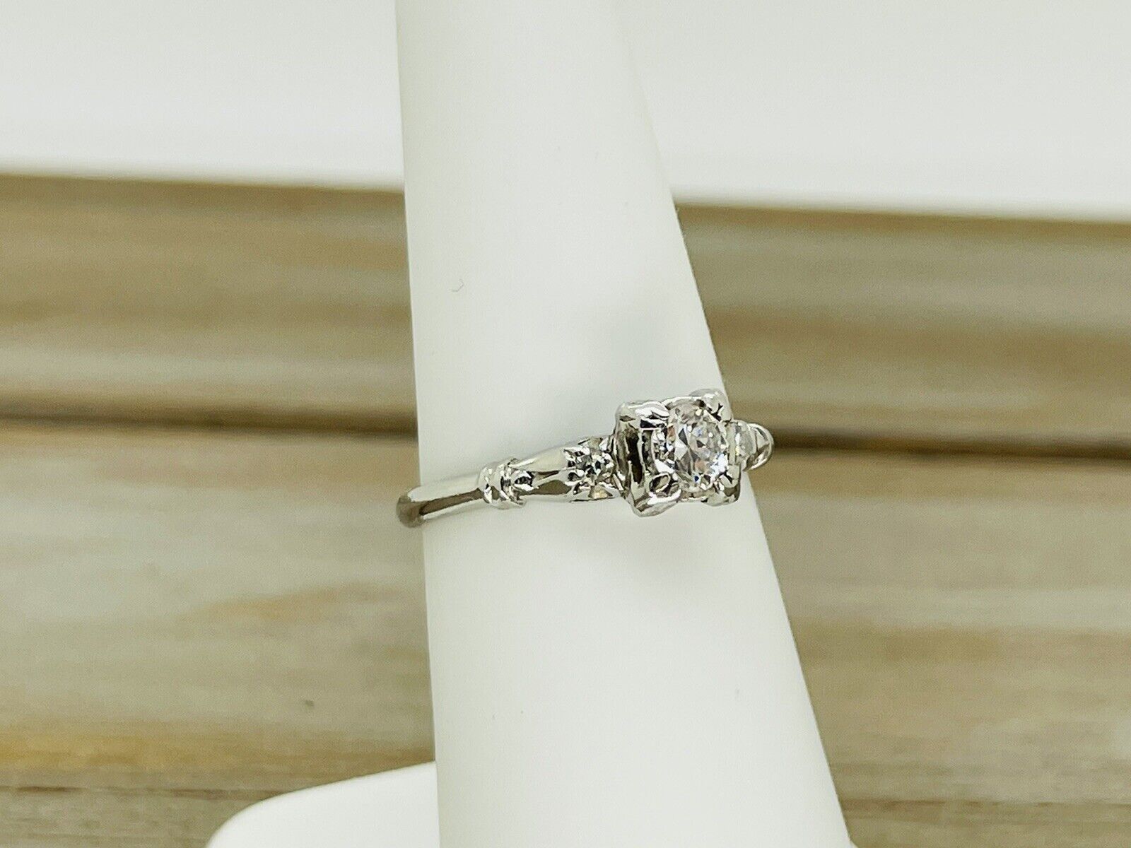 Vintage 1900s Platinum Old Euro European VS-SI2 3 Diamond .30cttw Platinum Ring 