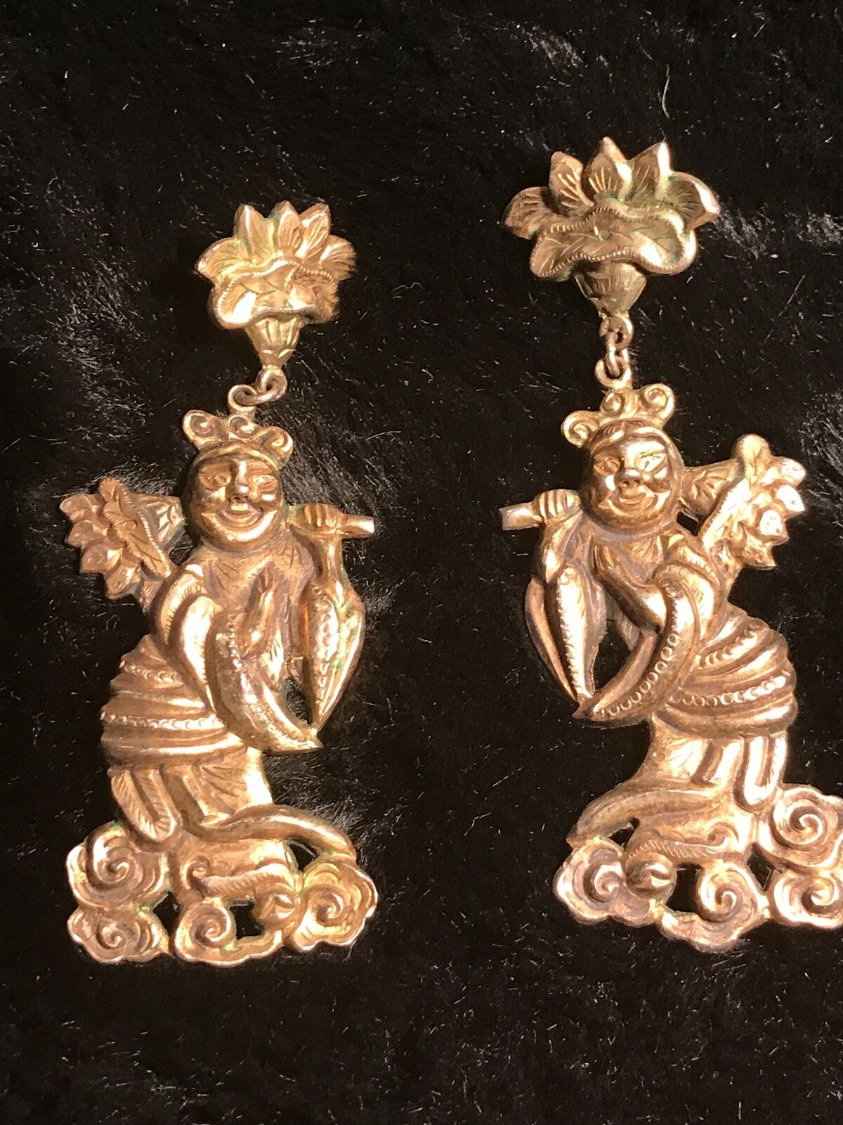 ANTIQUE UNIQUE CHINESE EXPORT EARRINGS 1800's? FIGURAL DEITY GILT SILVER