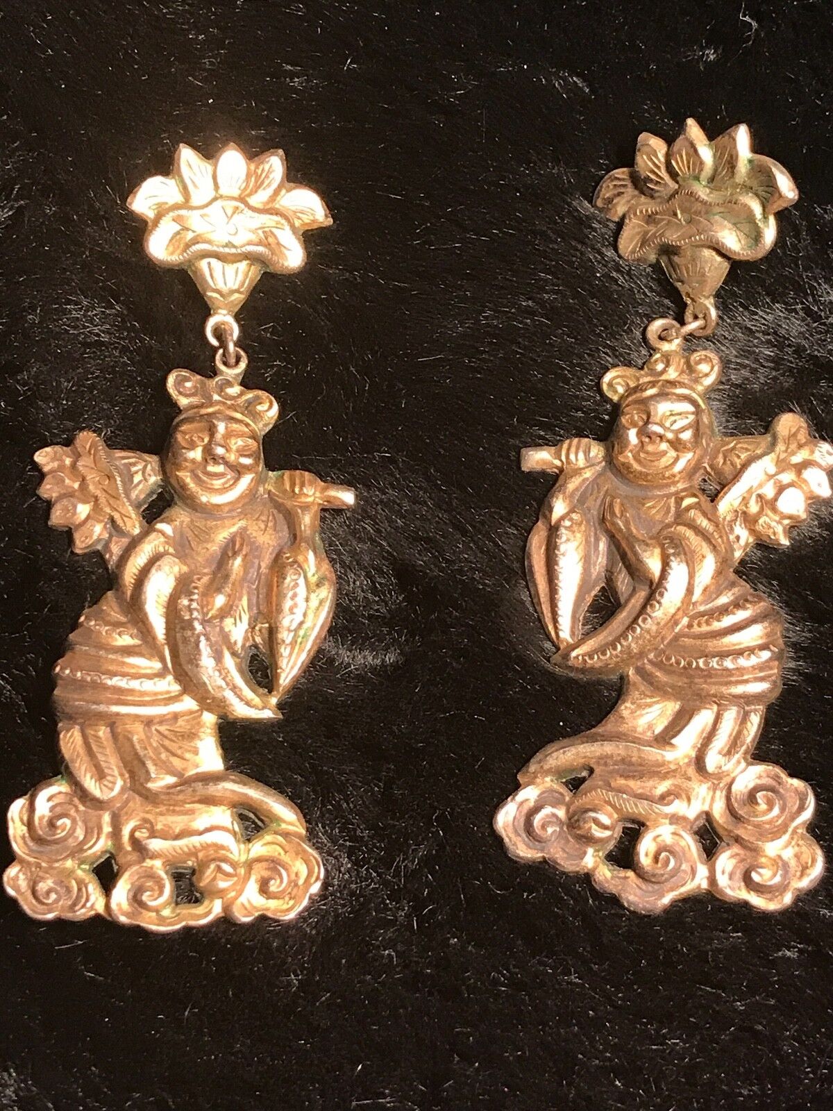ANTIQUE UNIQUE CHINESE EXPORT EARRINGS 1800's? FIGURAL DEITY GILT SILVER
