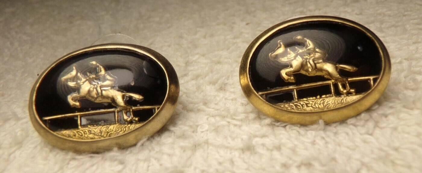 ANTIQUE OVAL PAINT INTAGLIO GOLDFILL HORSE ENGLISH RIDER crystal PIERCE EARRINGS