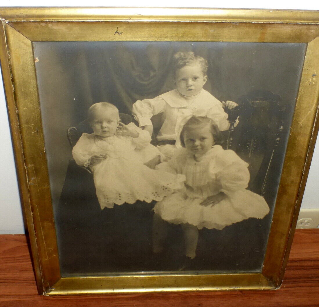 1800'S ? ANTIQUE VICTORIAN ERA PHOTOGRAPH OF CHILDREN PHOTO SIZE 16 1/4"X13 3/4"