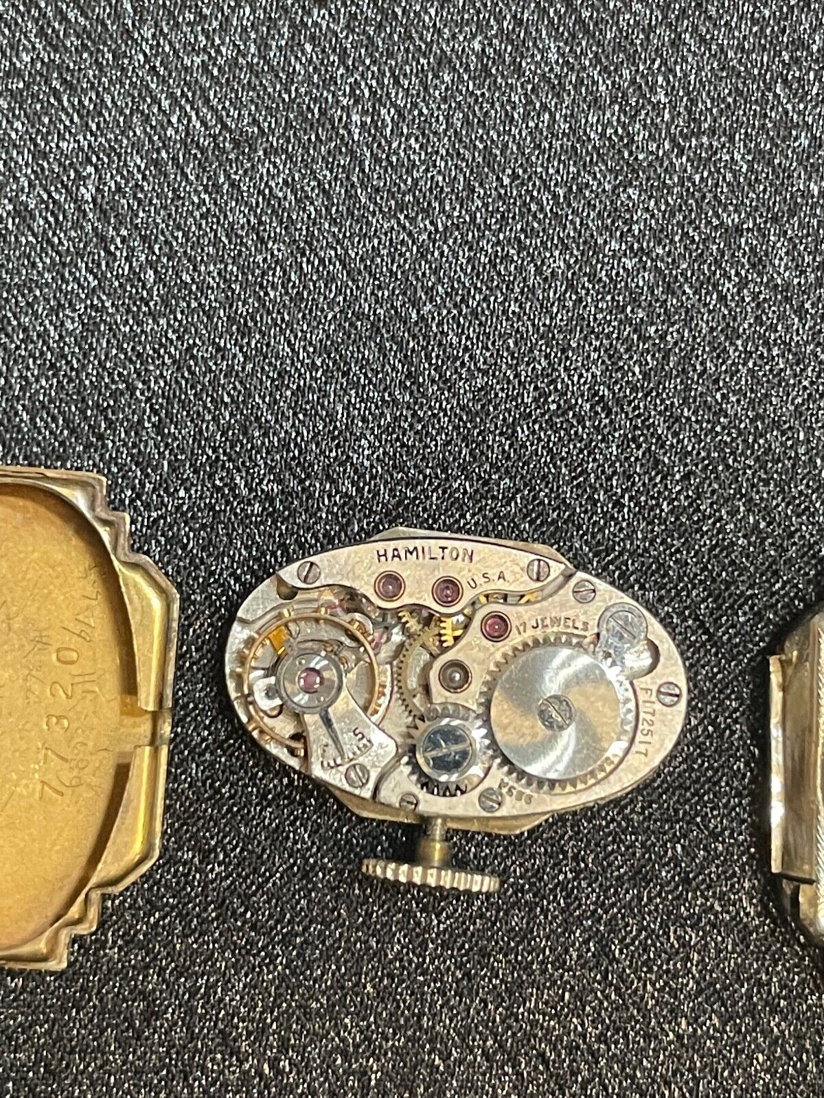 VINTAGE HAMILTON 18k GOLD CASE , 17 JEWELS MOVEMENT  RARE NO STRAP 1900’s Watch