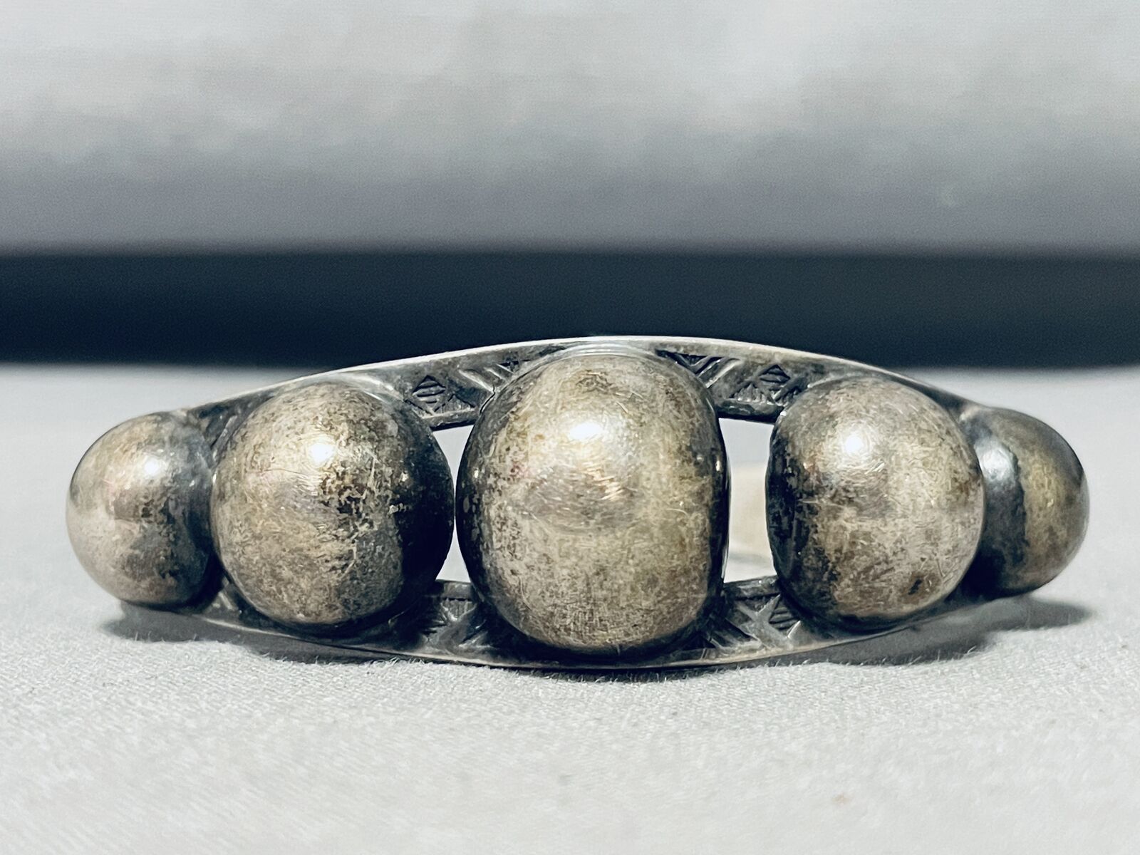 EARLY 1900'S FAB AMAZING VINTAGE NAVAJO STERLING SILVER BRACELET
