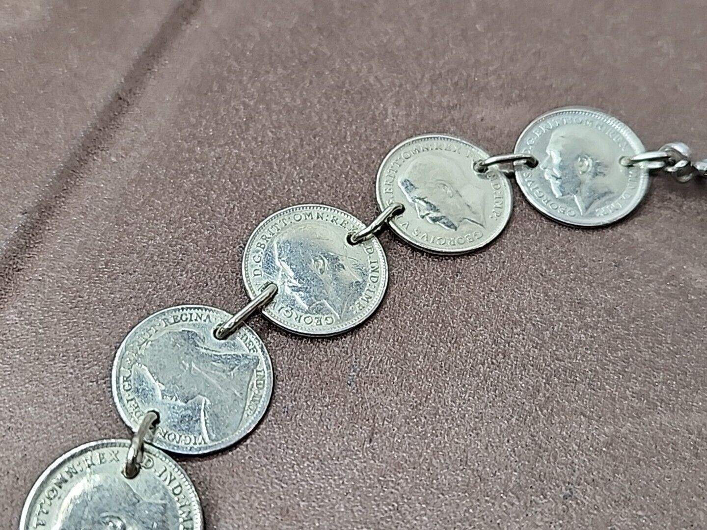 VINTAGE EARLY 1900s BRITISH 3 PENCE SILVER COIN NECKLACE