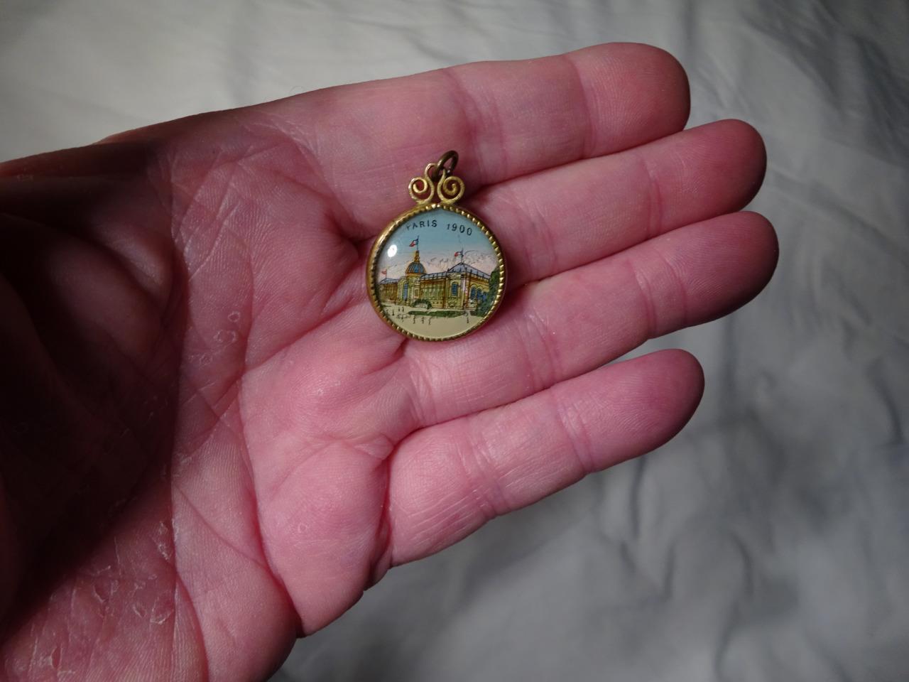 1900 PARIS EXPOSITION NECKLACE PENDANT OR WATCH FOB UNDER GLASS Nice