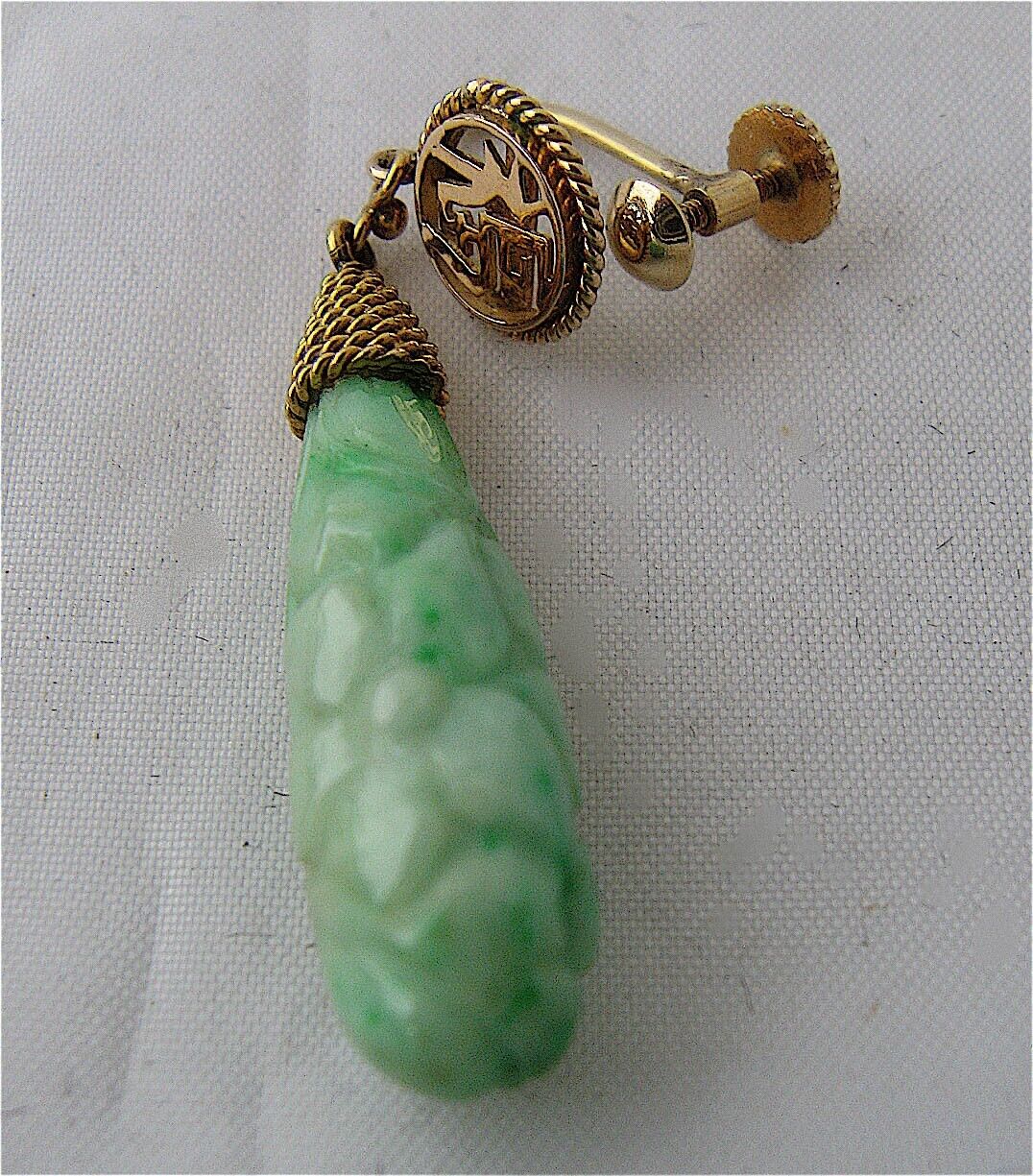 14K Carved Apple Jade Dangle Earrings Screwback Mid 1900s