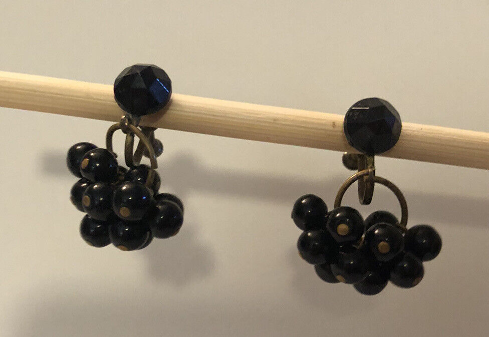 antique 1800s Black Glass Bead Mourning Dangle Cluster Screwback Earrings