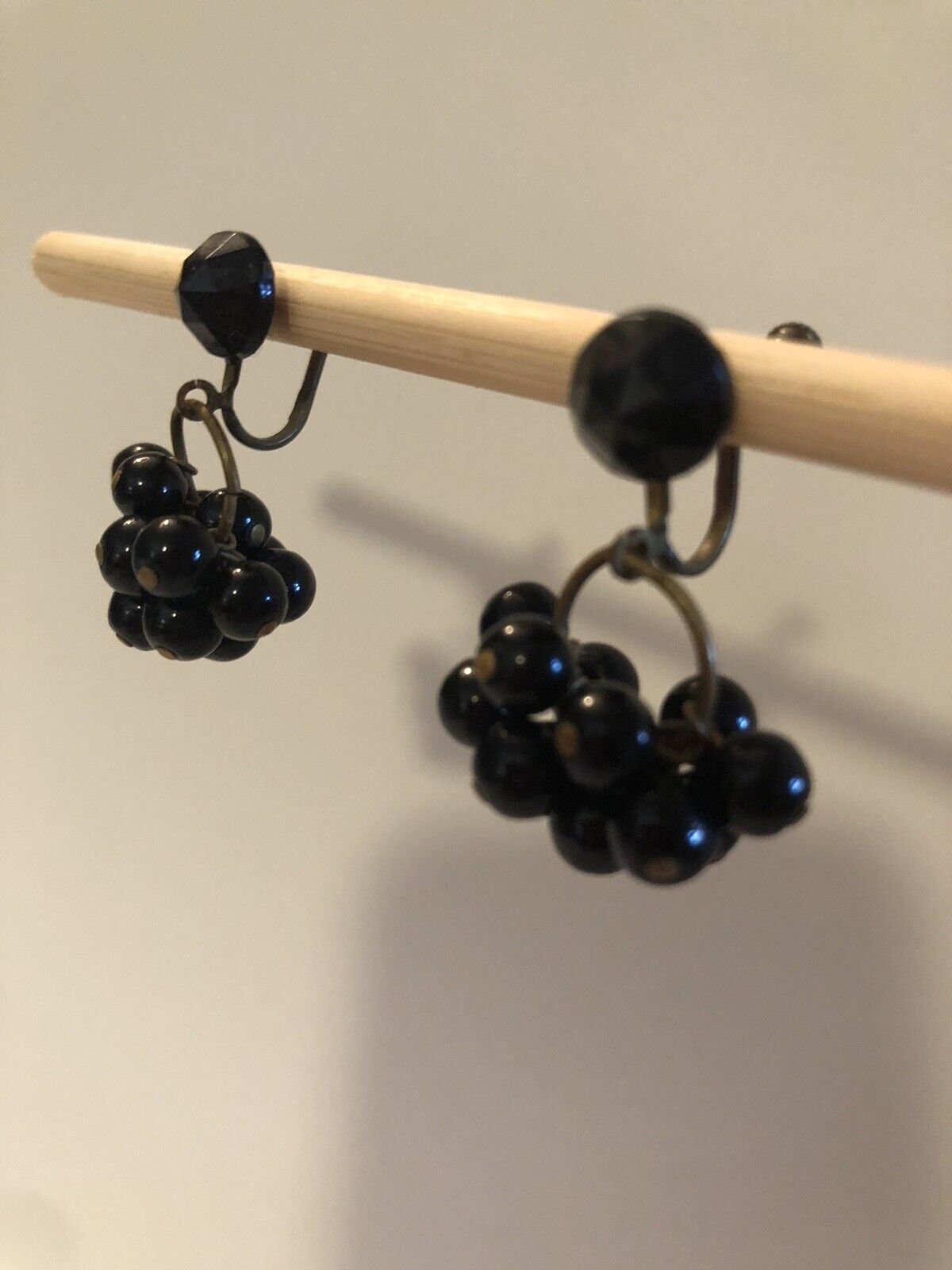 antique 1800s Black Glass Bead Mourning Dangle Cluster Screwback Earrings