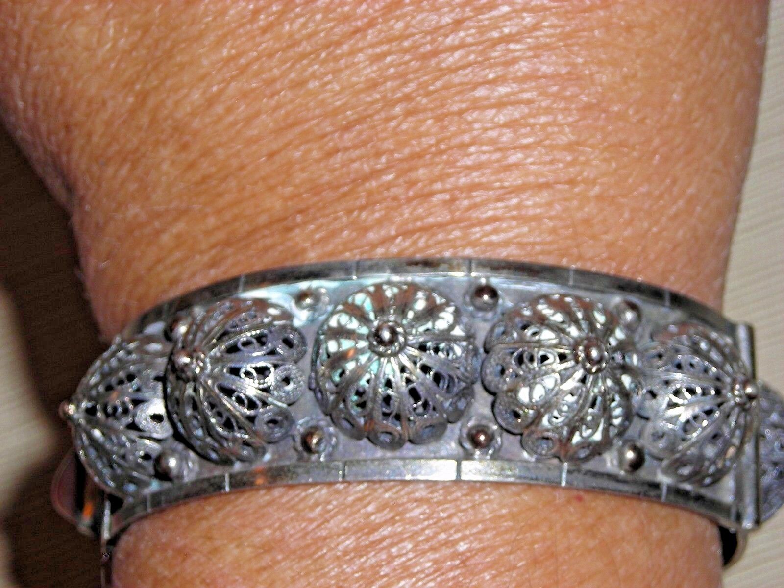 Fabulous Antique 1900's Sterling Silver Filigree Carnelian Bangle Bracelet