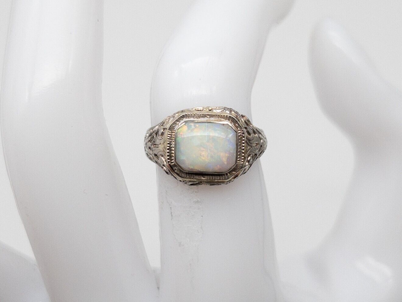 Antique 1900s Edwardian 2ct Natural Australian OPAL 14k White Gold Filigree Ring