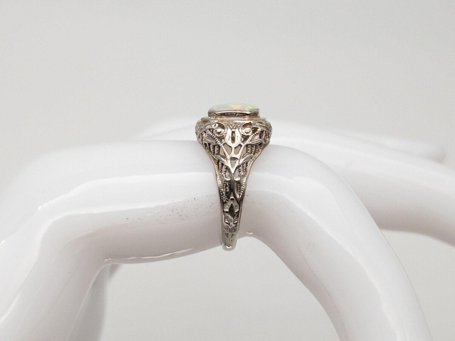 Antique 1900s Edwardian 2ct Natural Australian OPAL 14k White Gold Filigree Ring