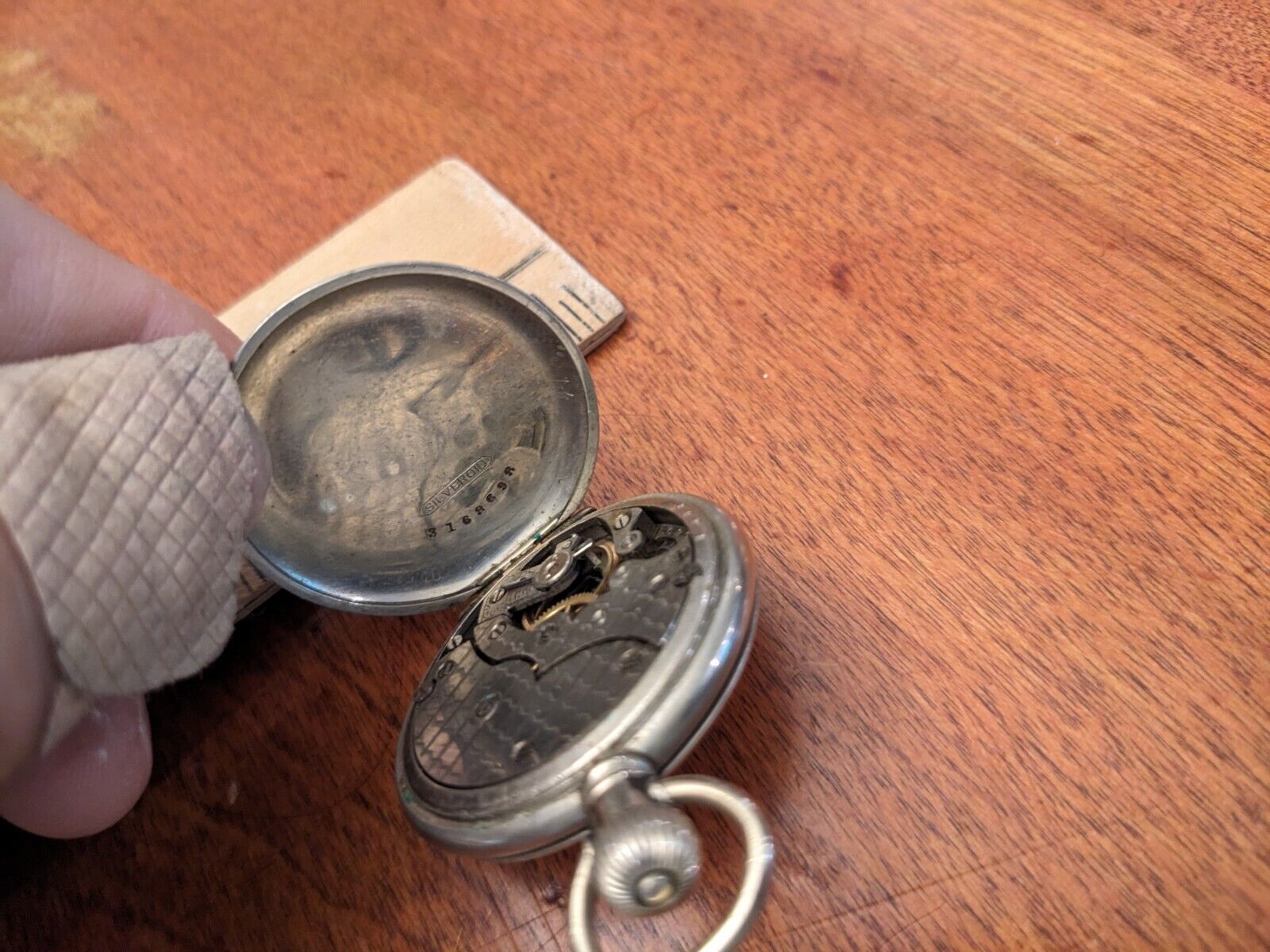 1900s LADIES LEVER SET POCKET WATCH,  1 1/2" DIAM. SILVEROID CASE, RUNS!