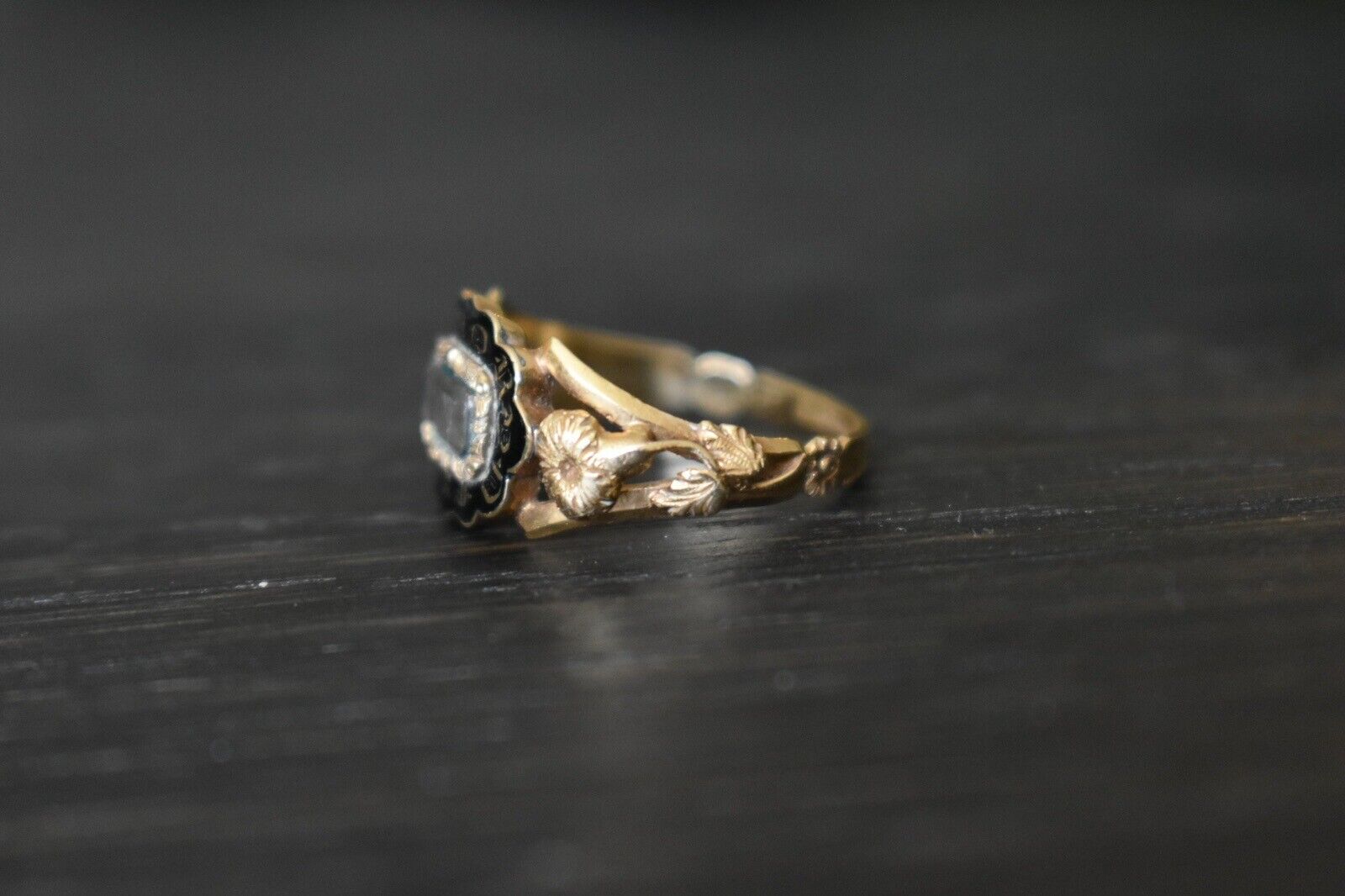 Georgian Mourning Ring Antique Early 1800s Original 18k Gold Black Enamel