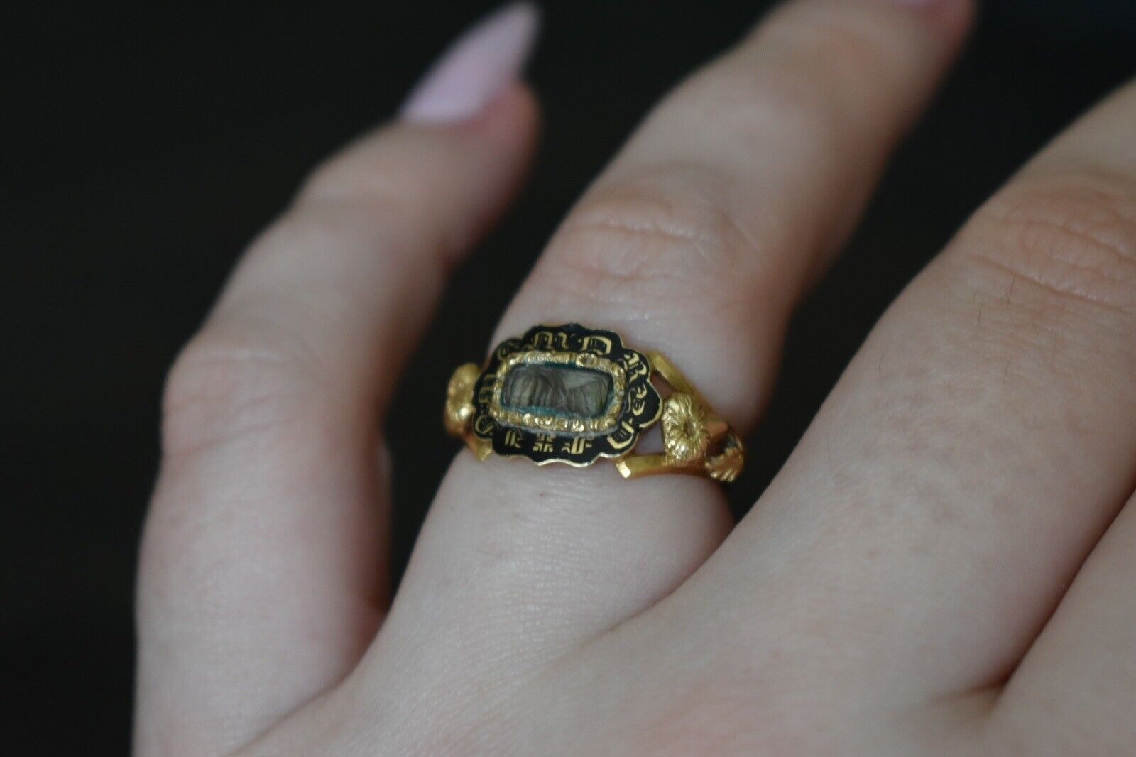 Georgian Mourning Ring Antique Early 1800s Original 18k Gold Black Enamel