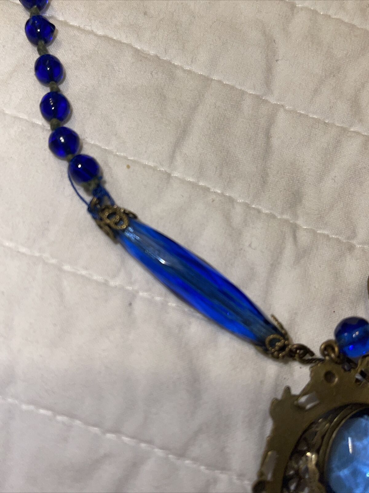 antique early 1900’s victorian ? blue glass necklace needs repair beautiful 28”