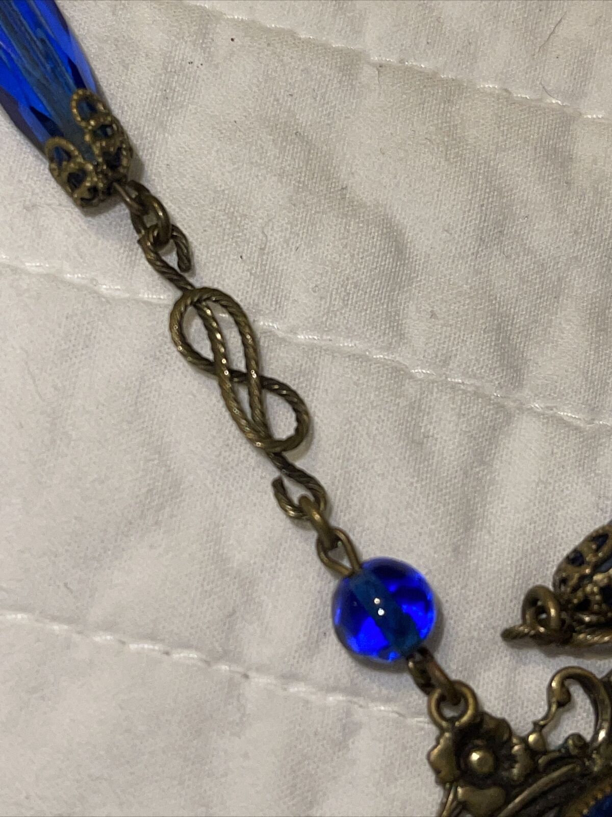 antique early 1900’s victorian ? blue glass necklace needs repair beautiful 28”