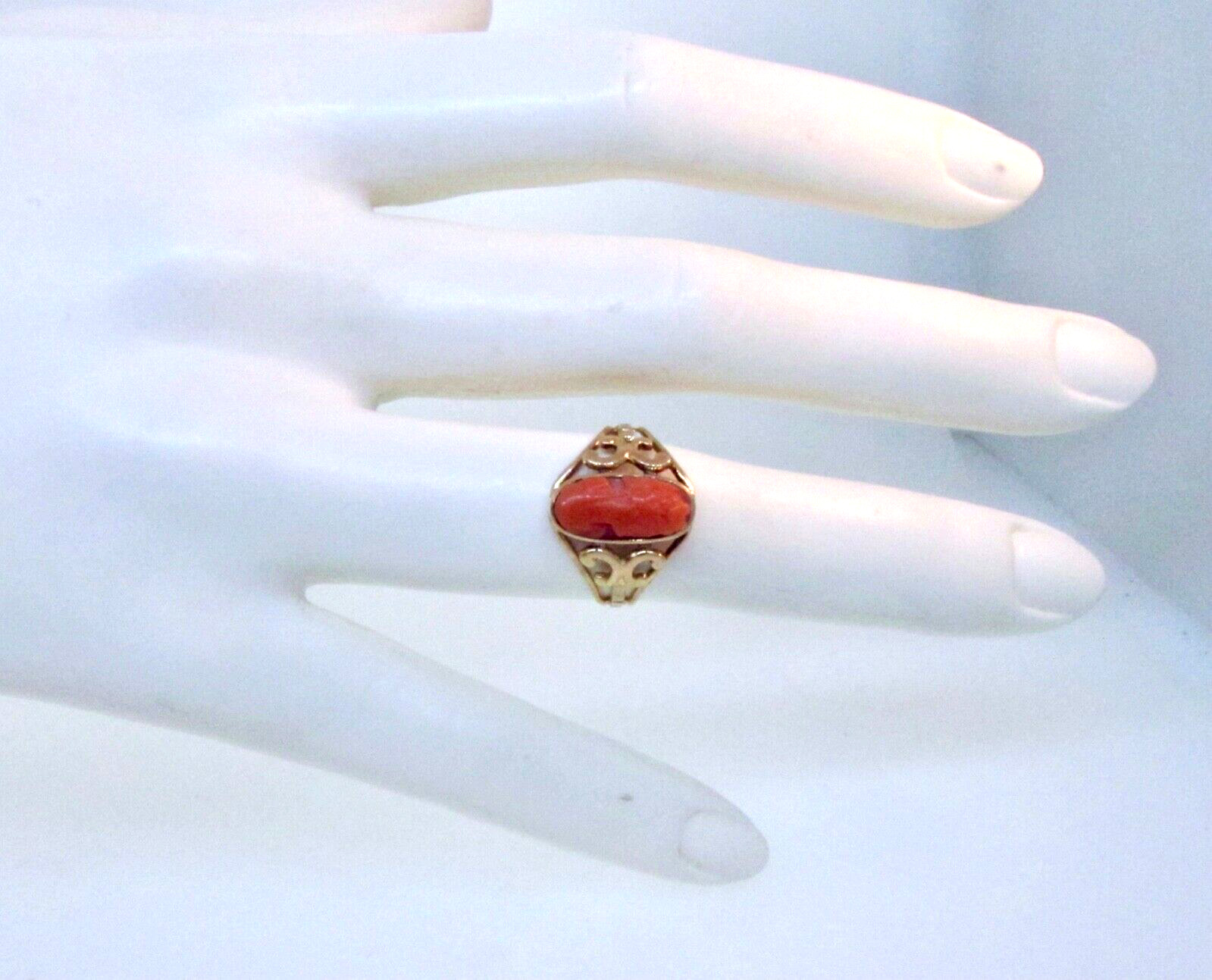 Victorian 1800's 10k Yellow Gold Coral Cameo Ring