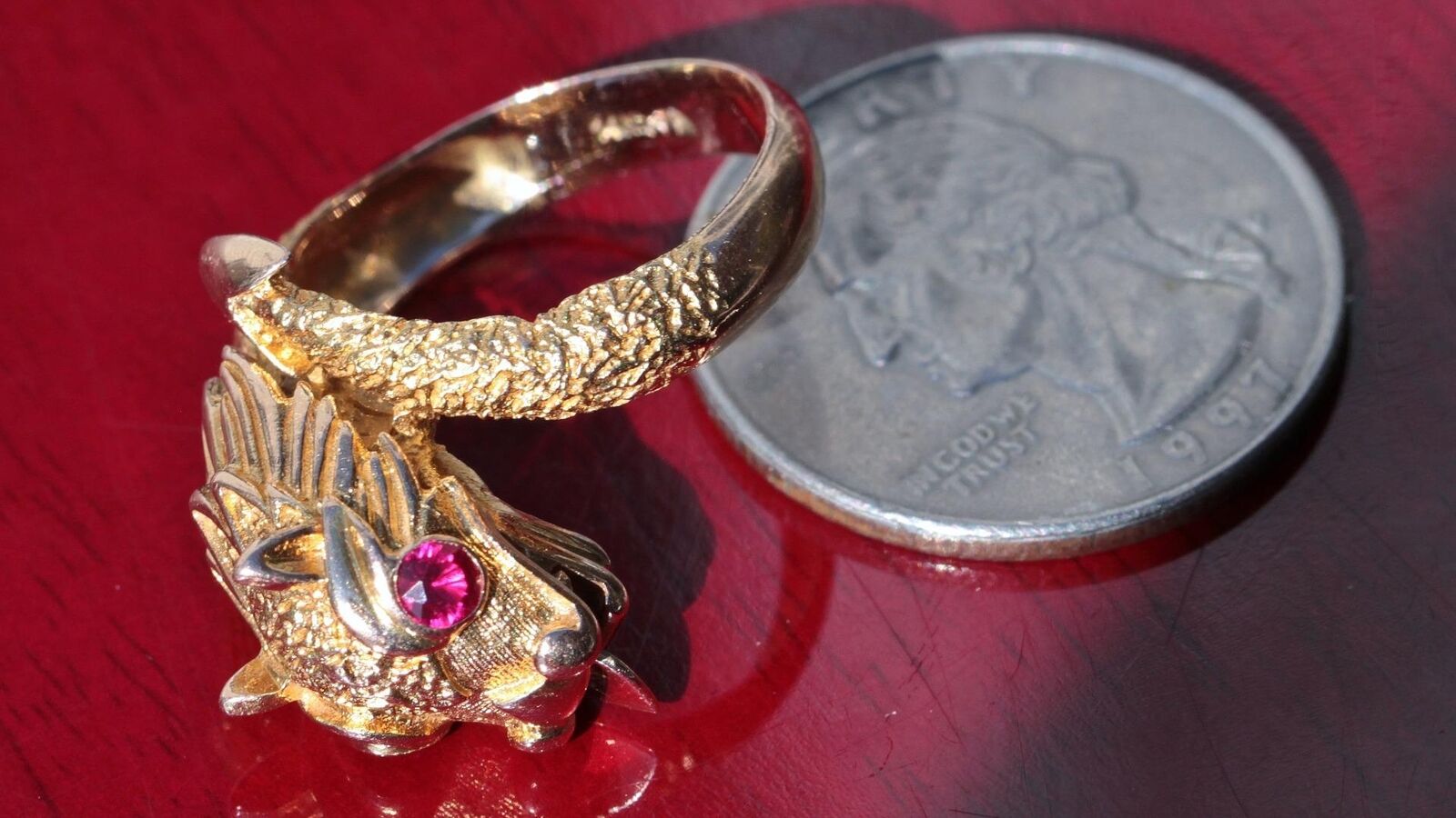 14k yellow gold ring 0.30ct treated ruby dragon sz 8 handmade 1900's 8.2g N2709A