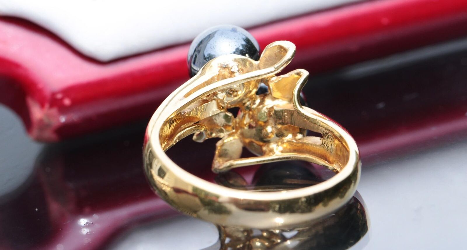 14k yellow gold ring 7.75mm hematite bead size 8.5 leaf 1900's handmade 7.65gr