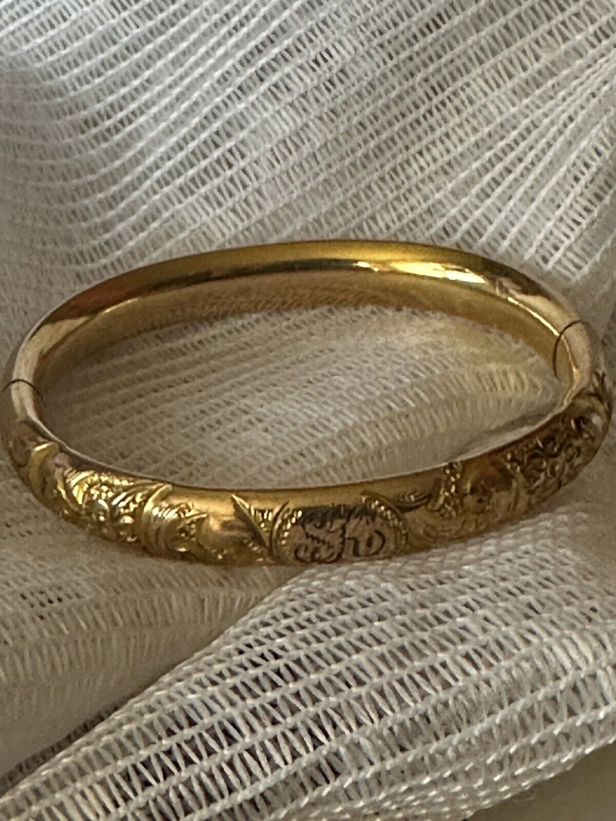 Antique 14K Yellow Gold Childs Baby Latch Bangle Bracelet 1900s Etched Floral