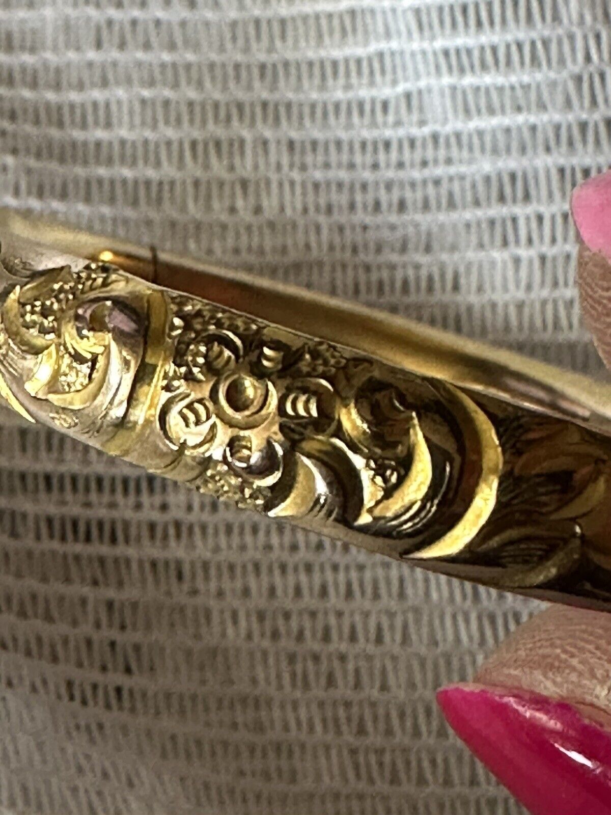 Antique 14K Yellow Gold Childs Baby Latch Bangle Bracelet 1900s Etched Floral