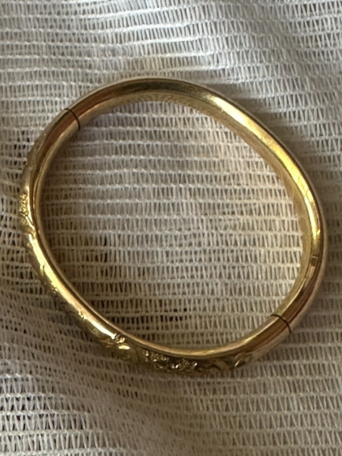Antique 14K Yellow Gold Childs Baby Latch Bangle Bracelet 1900s Etched Floral