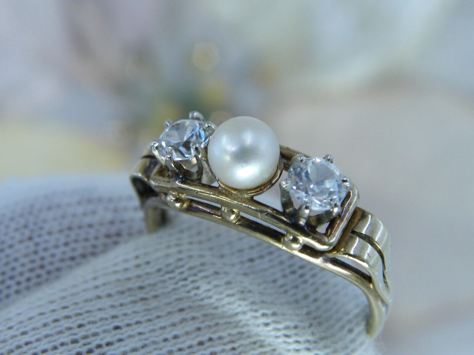 8k Gold Antique 1900's White Topaz & 4mm Peal RING Band 6.75 Fascinating Design