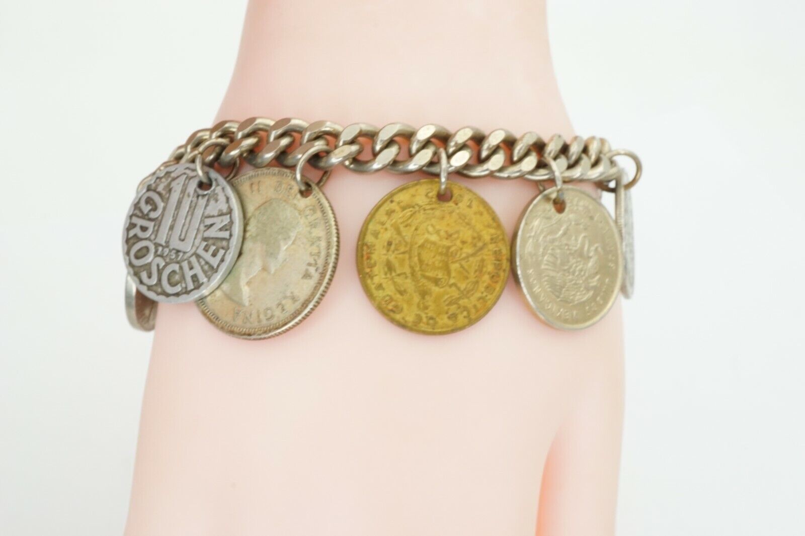 Vintage Mid 1900s Canada Austria Pakistan World Coin Bracelet 7.5"