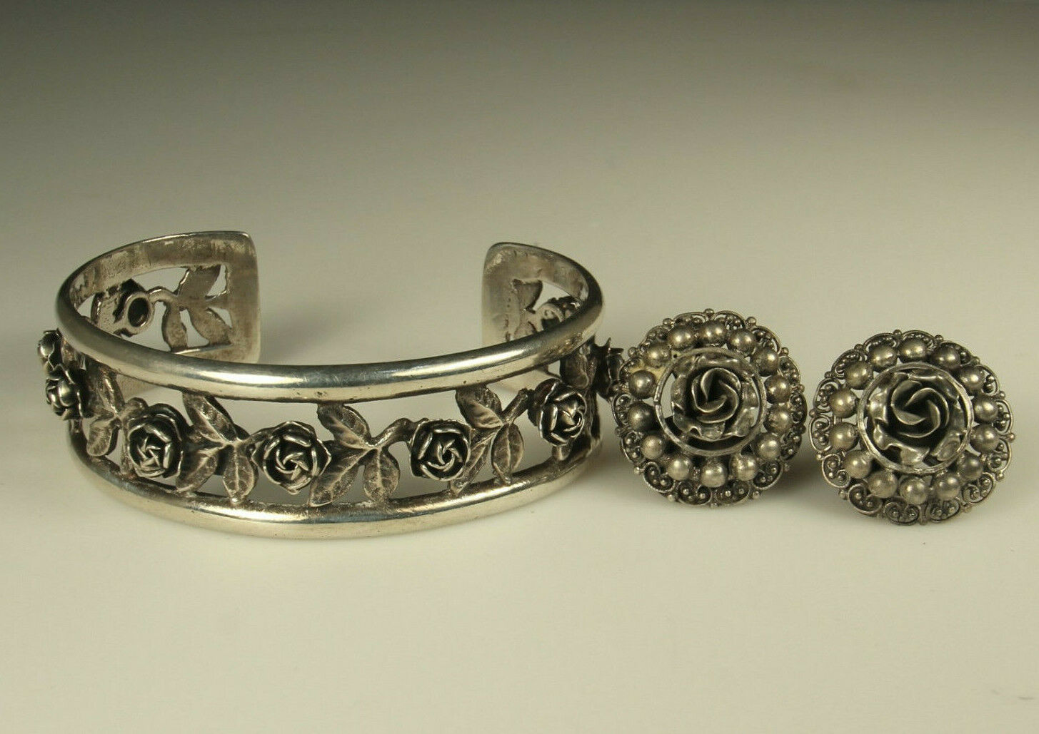 1900s PERUZZI Set Art Nouveau Silver Cuff Bracelet Earrings FLORENCE Italy Roses