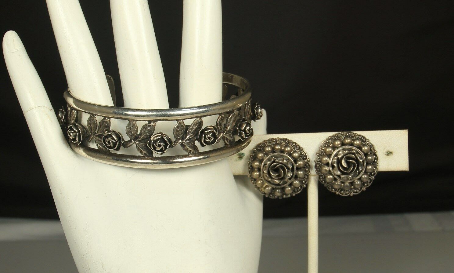 1900s PERUZZI Set Art Nouveau Silver Cuff Bracelet Earrings FLORENCE Italy Roses