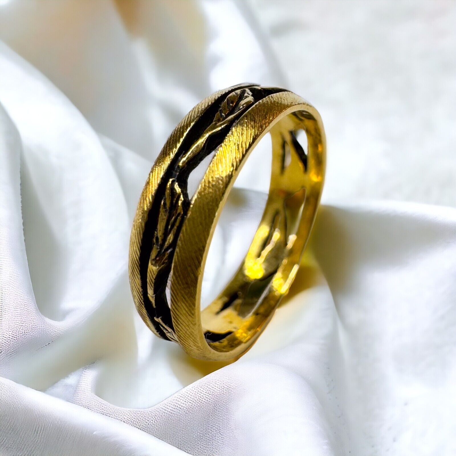 14k Gold Antique Wedding Band Sz 8 Victorian Engraved Leaves 5mm Band Vintage 3g