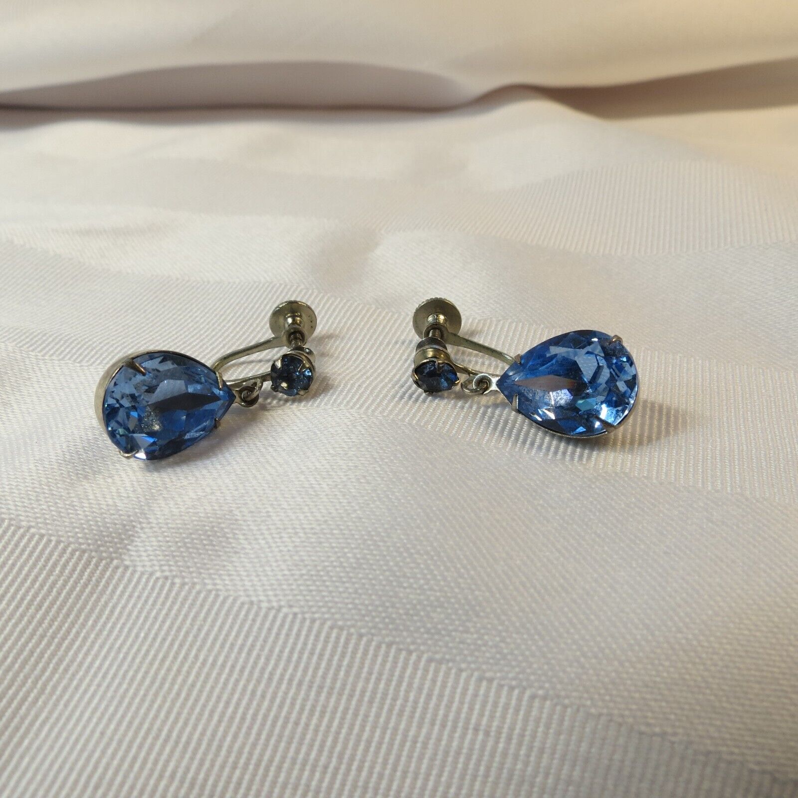 Vintage Early 1900s Blue Teardrop Silver Tone Earrings - Screw Back Closures
