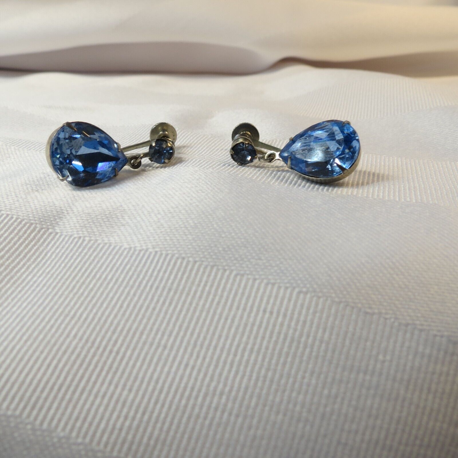 Vintage Early 1900s Blue Teardrop Silver Tone Earrings - Screw Back Closures