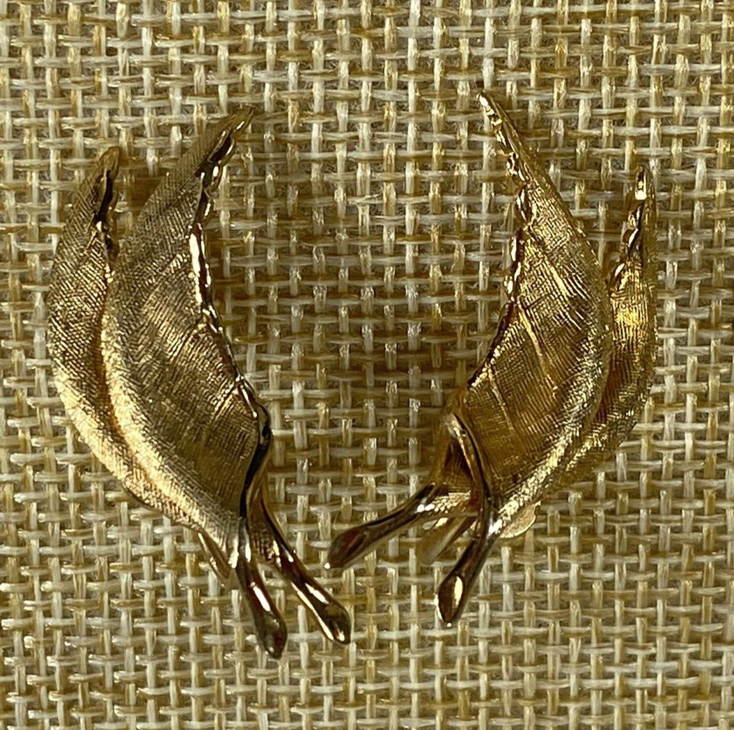 Rare Vintage Giovanni Gold Tone Screw Back Earrings Leaf Early 1900's