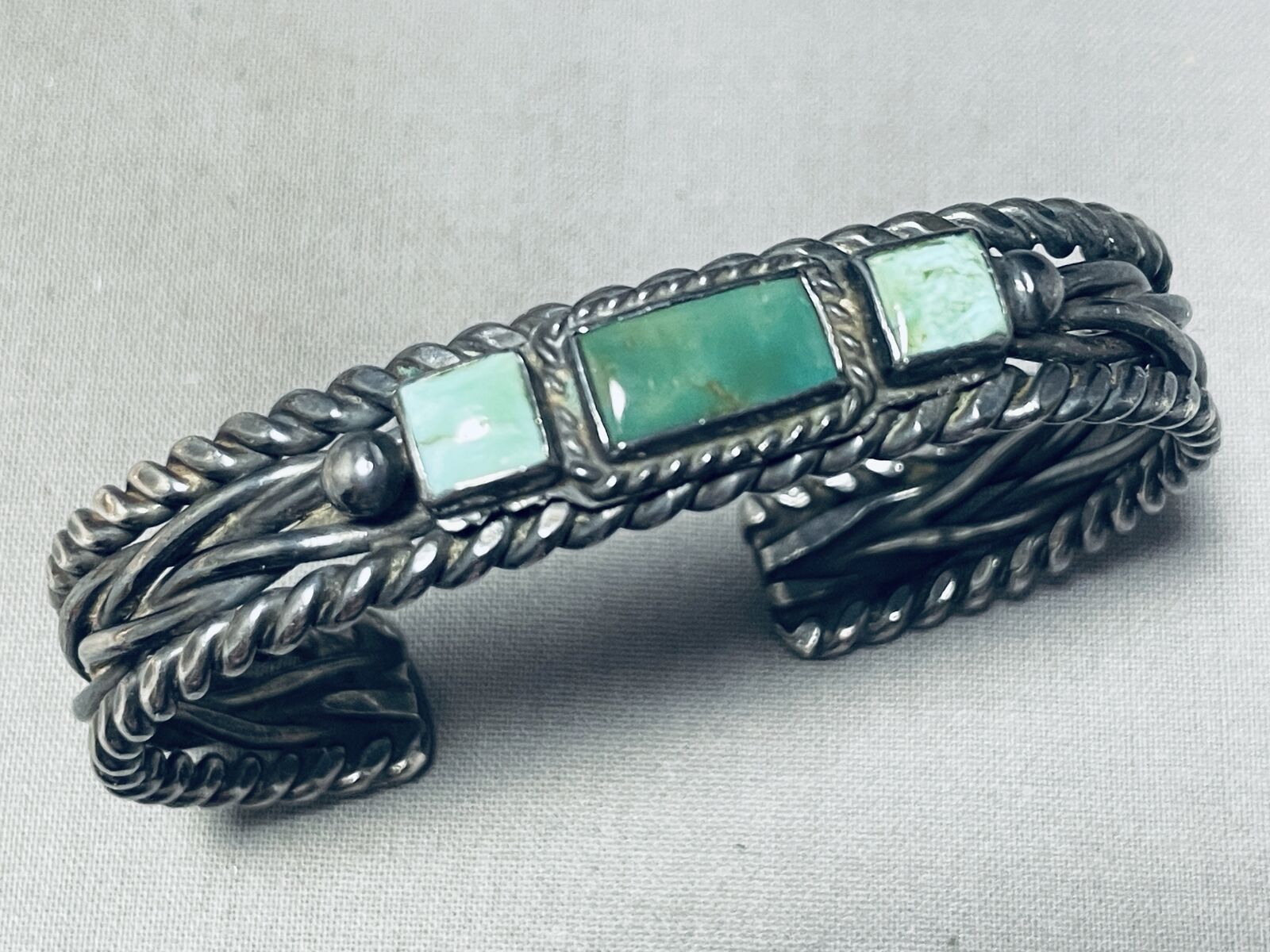 EARLY 1900'S!!!!! VINTAGE NAVAJO CERRILLOS TURQUOISE BRACELET CUFF