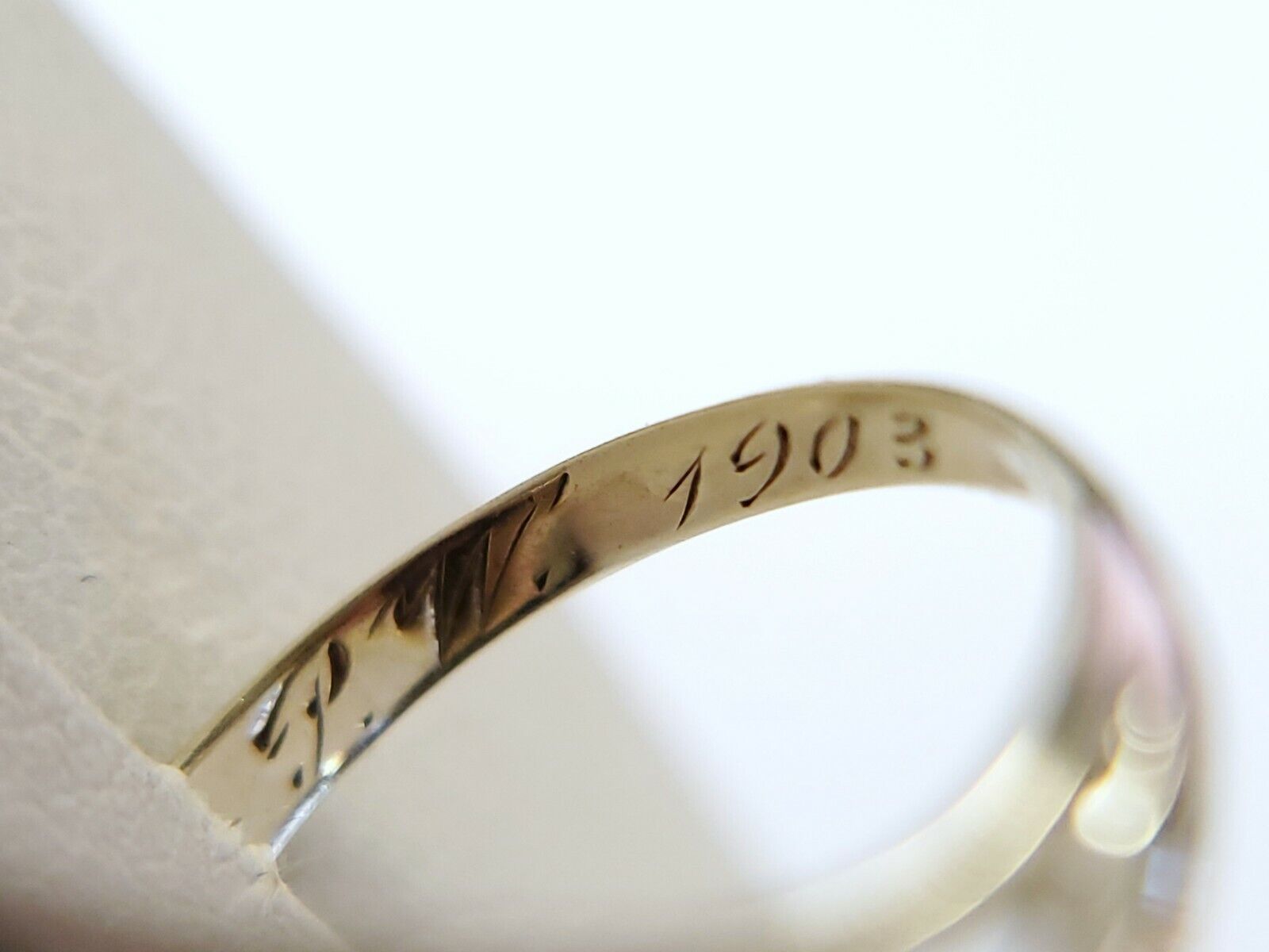 BELIAS Vintage Art Deco 1900's . Diamond 10k & 18k Ring Size: 5.25