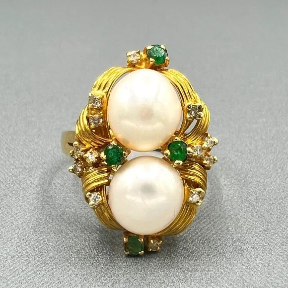 Antique 18K yellow gold diamonds, pearls & emeralds  ring size US7.00 1900’s Era