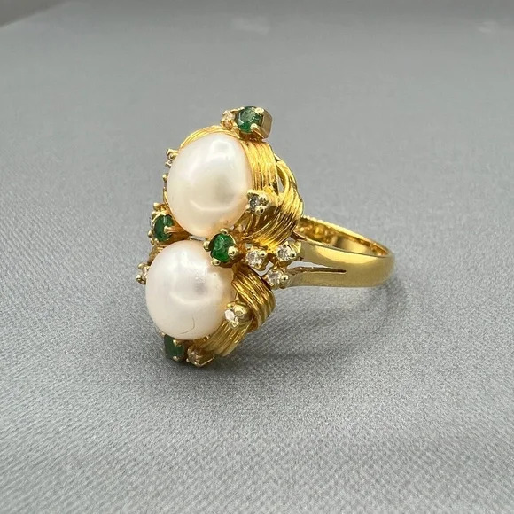 Antique 18K yellow gold diamonds, pearls & emeralds  ring size US7.00 1900’s Era