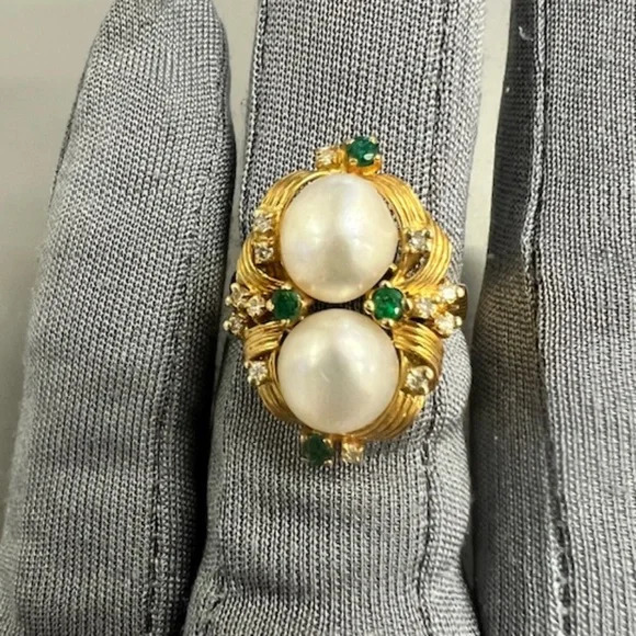 Antique 18K yellow gold diamonds, pearls & emeralds  ring size US7.00 1900’s Era