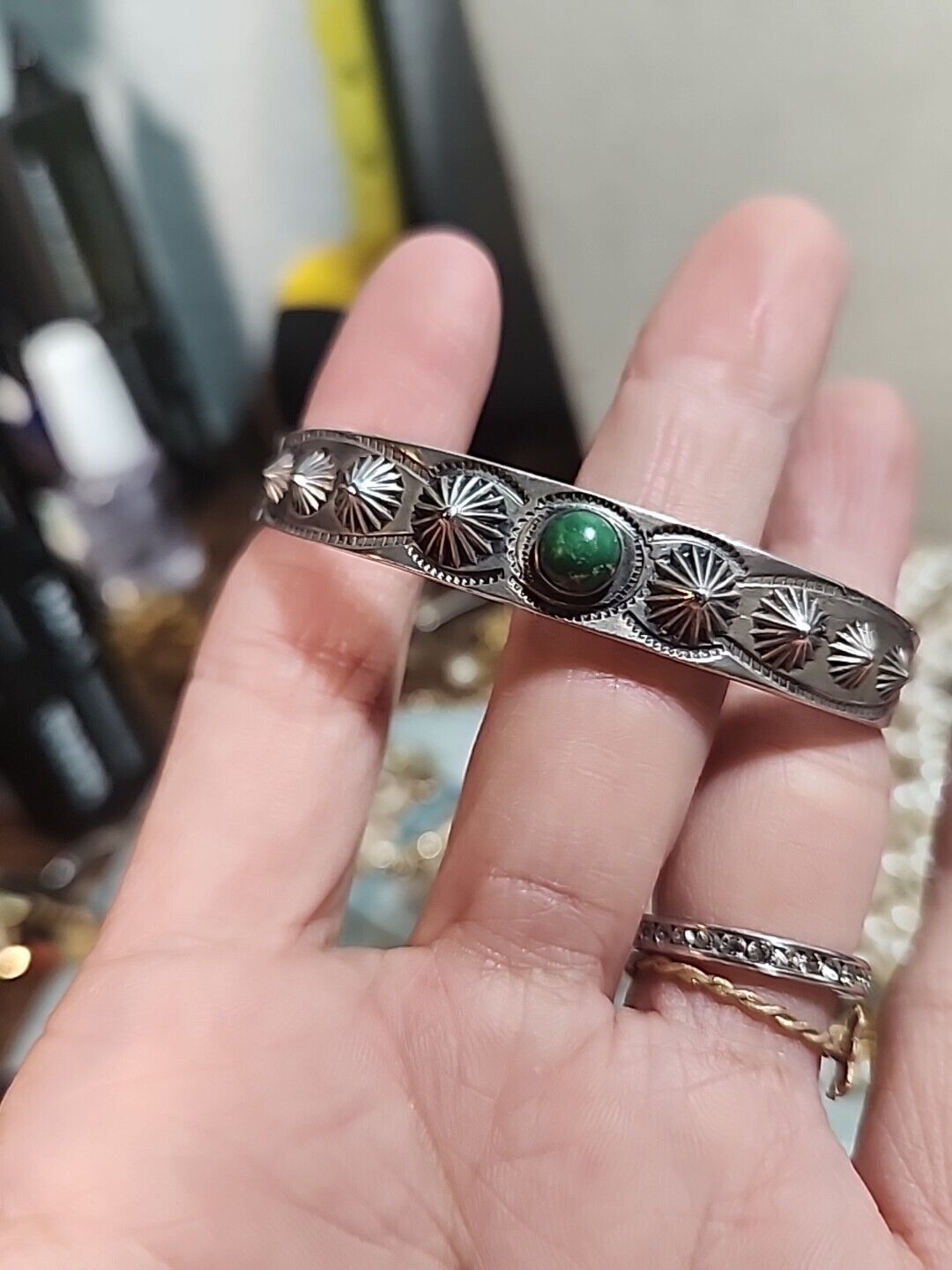 EARLY 1900'S VINTAGE NAVAJO CERRILLOS TURQUOISE STERLING SILVER BRACELET