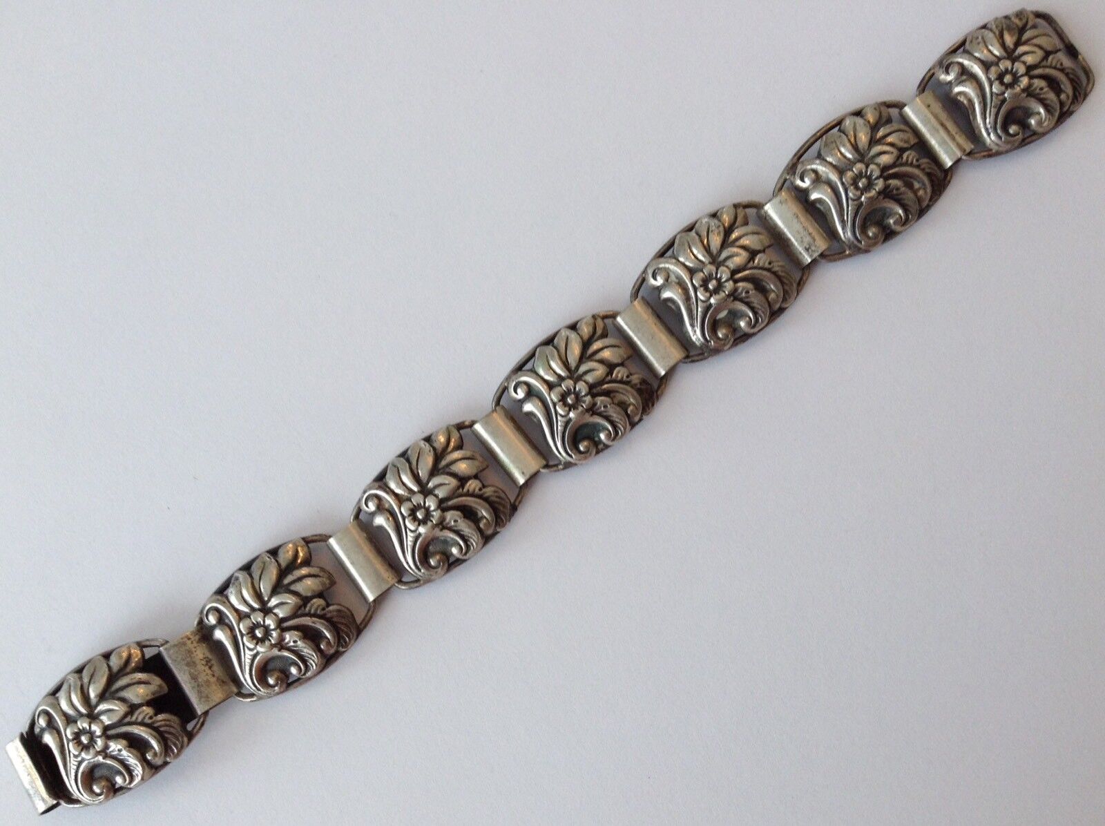RARE 1800'S HALLMARKED SIGNED STERLING SILVER BRITISH FLORAL PANEL BRACELET