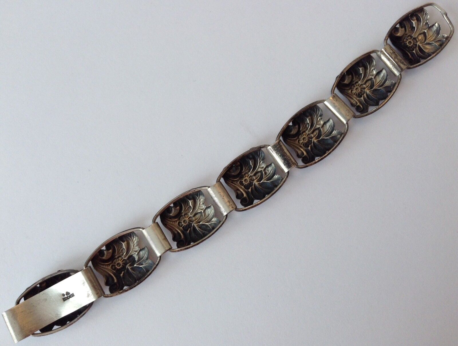 RARE 1800'S HALLMARKED SIGNED STERLING SILVER BRITISH FLORAL PANEL BRACELET