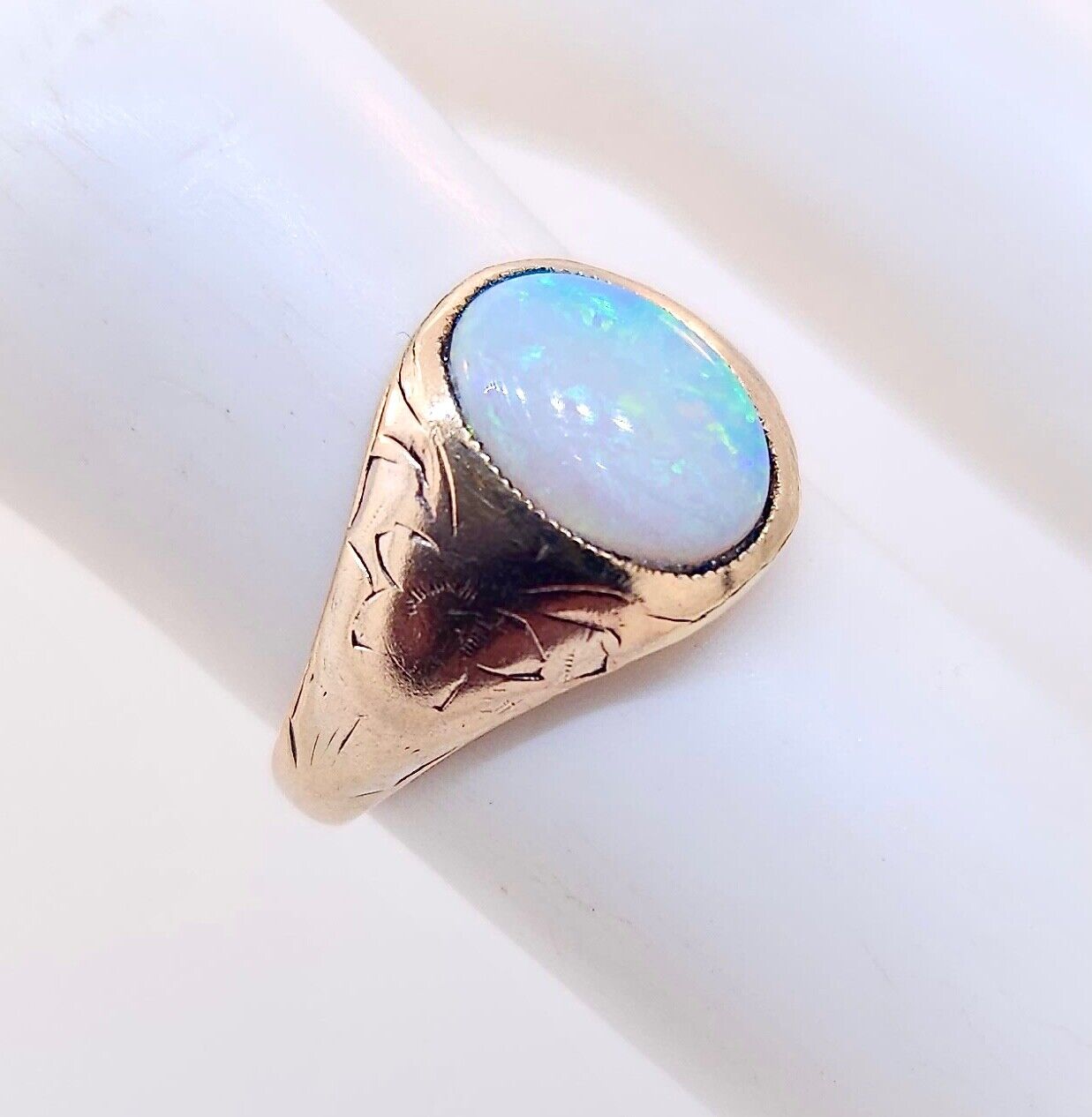 Antique 1800's Victorian 10k Yellow Gold Opal Ring