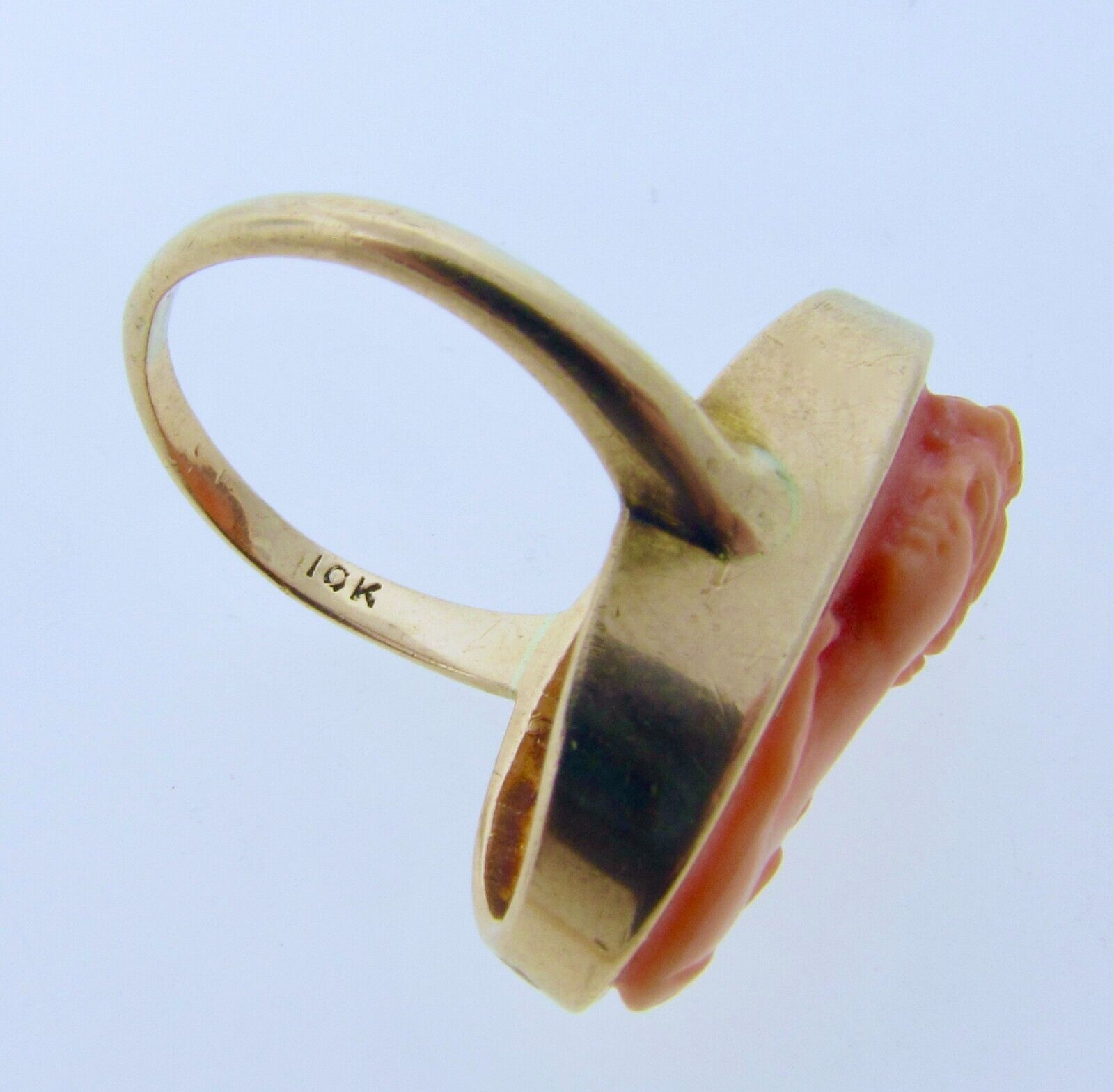 Antique Victorian 1800's 10K (4.1GRMS) Yellow Gold Coral Cameo Ring