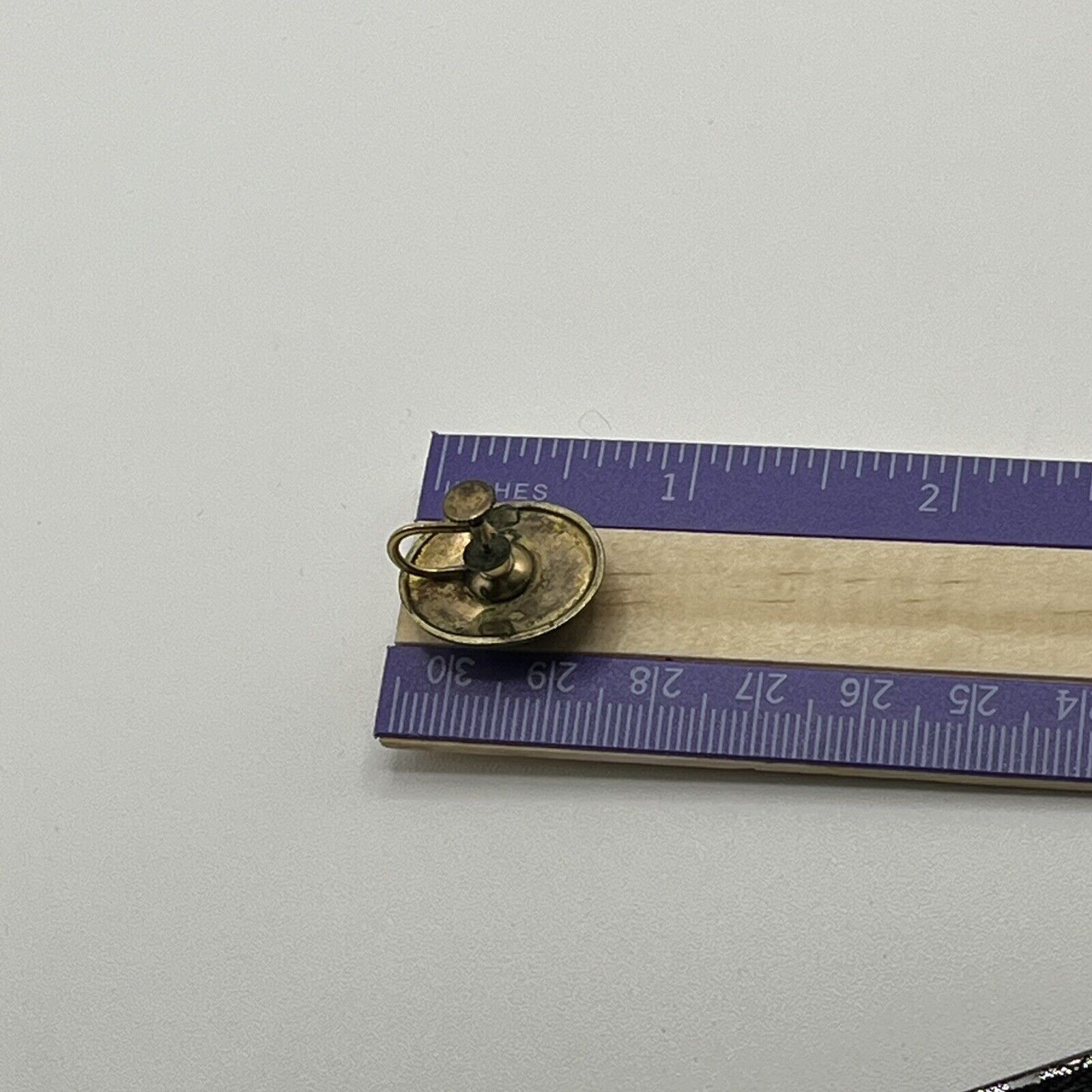 Antique 1800s Victorian Sardonyx Cameo Screw Back Earrings Gold Filled 1/2”